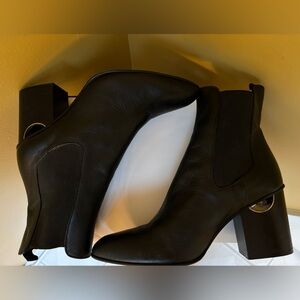 Napoleoni Italian Leather Women’s Size 8-1/2 Ankle Boots w/ Medal Accent…